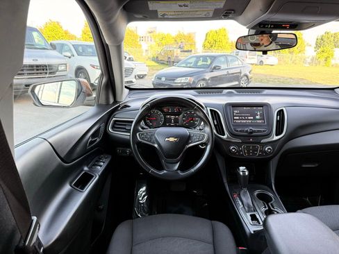 Used 2018 Chevrolet Equinox LT FWD image 27