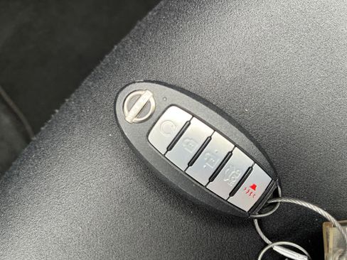 Used 2025 Nissan Altima 2.5 SV image 24