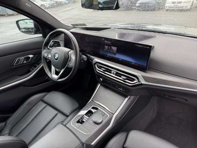 Used 2023 BMW 330i xDrive Sedan w/ Premium Package AWD/4WD image 17