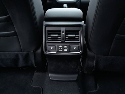 Certified 2025 Subaru Forester Touring image 31