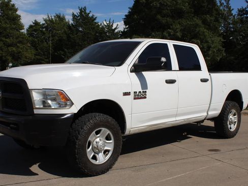 Used 2016 RAM 2500 Tradesman image 1