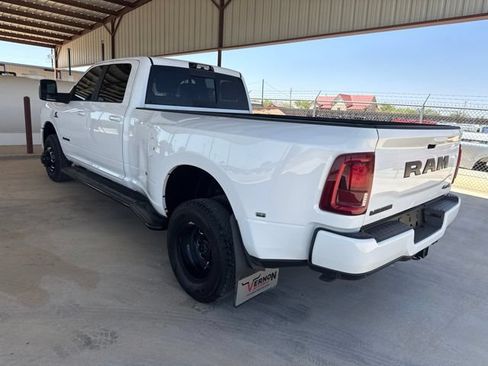 Used 2025 RAM 3500 Laramie w/ Night Edition AWD/4WD image 6