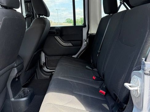 Used 2018 Jeep Wrangler Unlimited Sport S AWD/4WD image 13