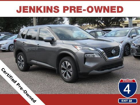 Used 2023 Nissan Rogue SV image 1