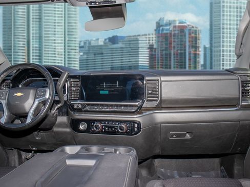 Used 2023 Chevrolet Silverado 1500 LT w/ Protection Package image 8