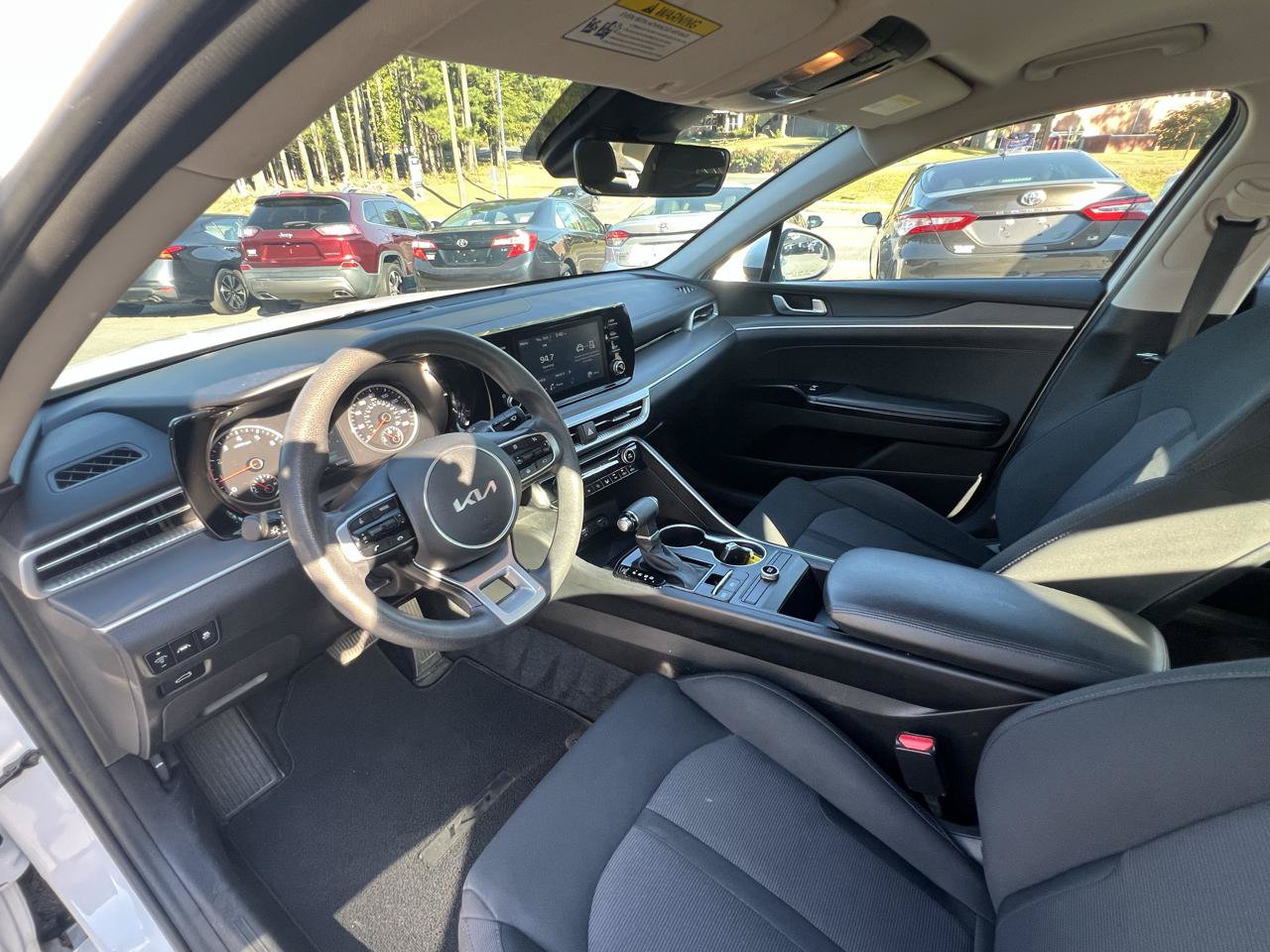 Used 2022 Kia K5 LXS FWD image 9