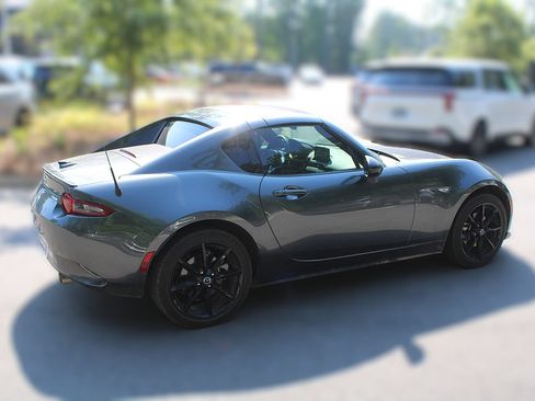 Used 2021 MAZDA MX-5 Miata RF Club RWD image 12