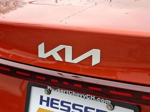 Used 2023 Kia Forte LXS image 31