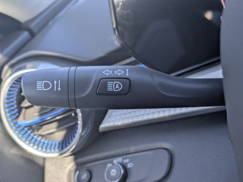 New 2026 Chevrolet Trax LT w/ Driver Confidence Package image 18