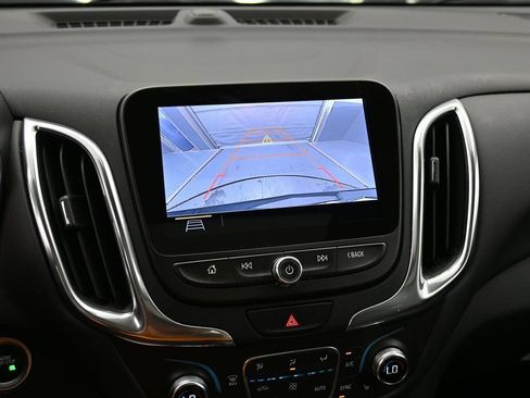 Used 2019 Chevrolet Equinox LT w/ Sun & Navigation Package AWD/4WD image 15