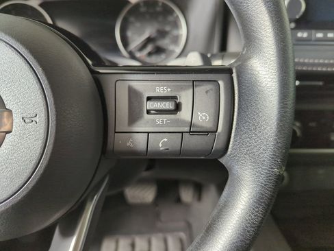 Used 2021 Nissan Rogue S image 28