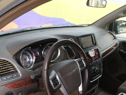 Used 2011 Chrysler Town & Country Touring w/ Security Group FWD image 17