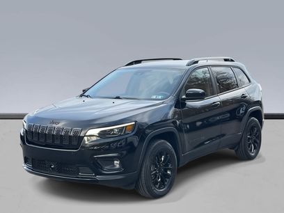 Used 2023 Jeep Cherokee Altitude Lux