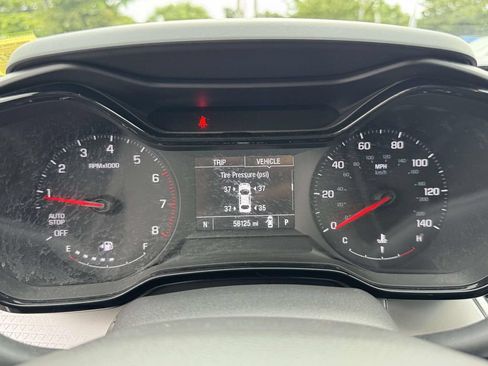 Used 2024 Chevrolet Trax LS w/ Driver Confidence Package FWD image 27