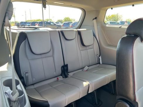 Used 2020 Kia Sedona EX image 20