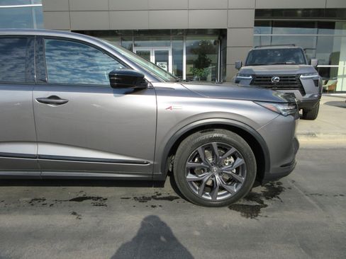 Used 2022 Acura MDX A-Spec AWD/4WD image 14