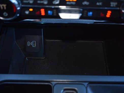 Used 2021 Ford F150 Lariat w/ Equipment Group 502A High image 39