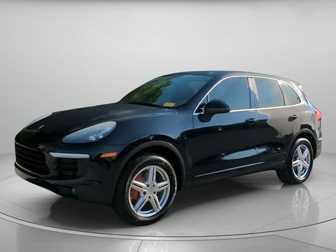 Used 2016 Porsche Cayenne AWD/4WD image 13