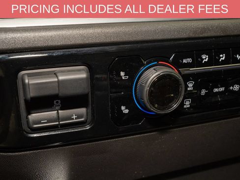 Used 2025 Chevrolet Silverado 1500 LT Trail Boss w/ Convenience Package II AWD/4WD image 16