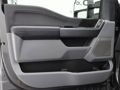 Used 2025 Ford F250 XLT w/ Black Appearance Package AWD/4WD image 43