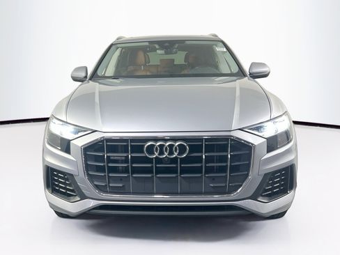 Used 2022 Audi Q8 Premium w/ Convenience Package image 2