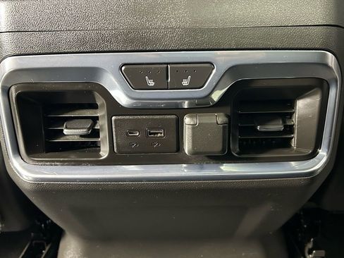 Used 2021 Chevrolet Silverado 2500 LTZ w/ LTZ Plus Package image 18