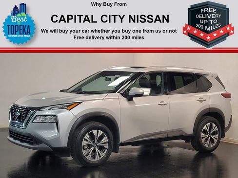 Used 2021 Nissan Rogue SV w/ Premium Package image 5