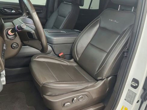 Used 2021 GMC Yukon Denali w/ Denali Ultimate Package image 14