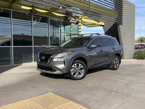 Used 2023 Nissan Rogue SV w/ SV Premium B Package image 1