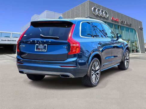 Used 2020 Volvo XC90 T5 Momentum w/ Protection Package Premier AWD/4WD image 4