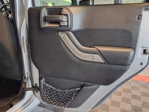 Used 2014 Jeep Wrangler Unlimited Sport w/ Quick Order Package 24S image 10