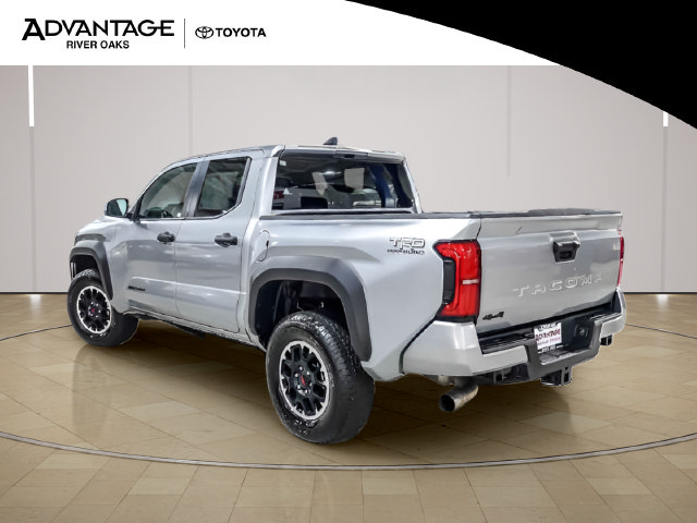 Certified 2025 Toyota Tacoma TRD Off-Road AWD/4WD image 6