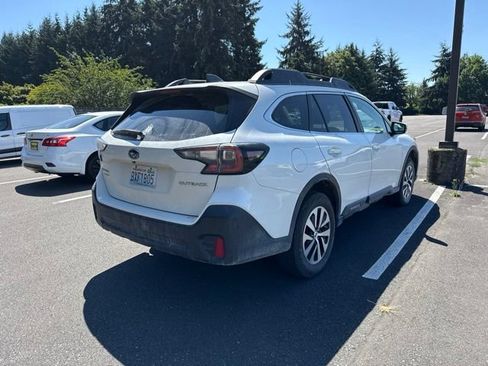 Used 2021 Subaru Outback Premium AWD/4WD image 3