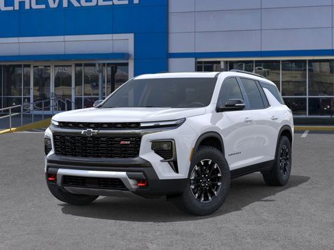 New 2026 Chevrolet Traverse Z71 w/ Enhanced Driving Package image 6