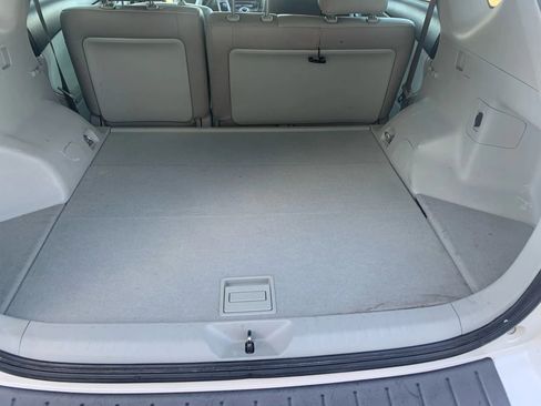 Used 2014 Toyota Prius V Five image 17