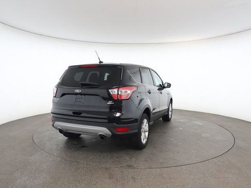 Used 2017 Ford Escape SE image 17