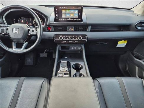 Used 2024 Honda Pilot EX-L image 17