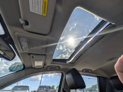 Used 2015 Chevrolet Sonic RS FWD image 18
