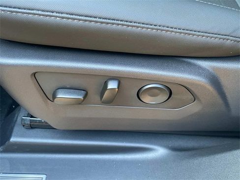 Used 2024 GMC Hummer EV 3X w/ LPO, Illumination Package image 15