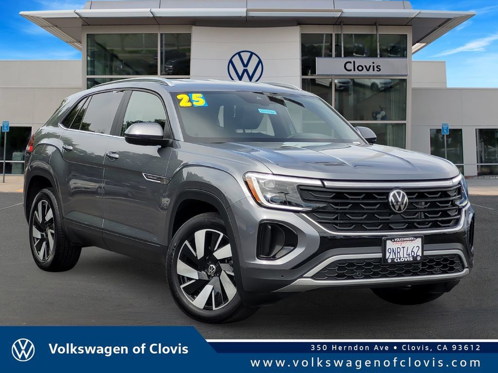 Used 2025 Volkswagen Atlas Cross Sport SE FWD image 1