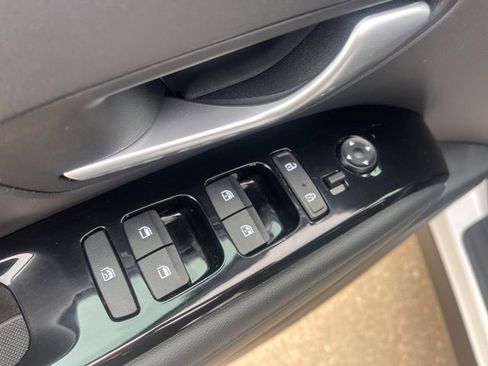 Used 2023 Hyundai Tucson Limited image 12