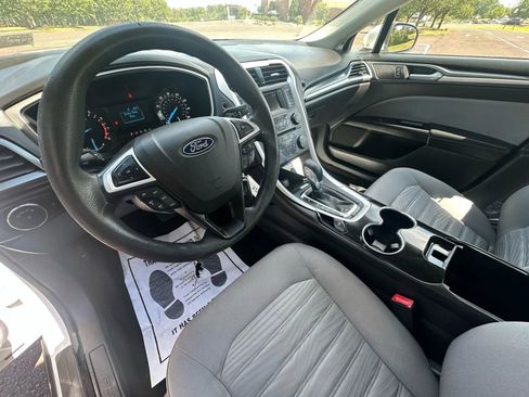 Used 2016 Ford Fusion S image 19