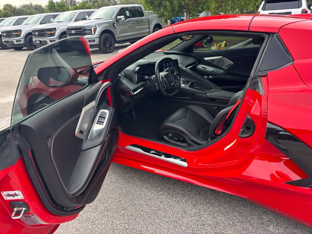 Used 2020 Chevrolet Corvette Stingray Preferred Conv w/ 2LT Preferred Equipment Group RWD image 11