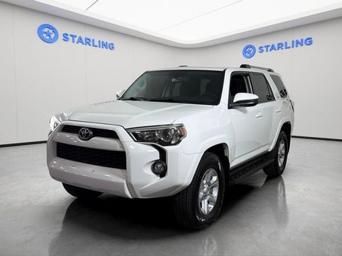 Used 2019 Toyota 4Runner SR5 AWD/4WD image 16