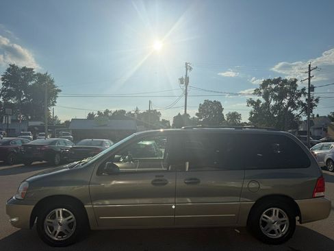 Used 2004 Ford Freestar Limited FWD image 2
