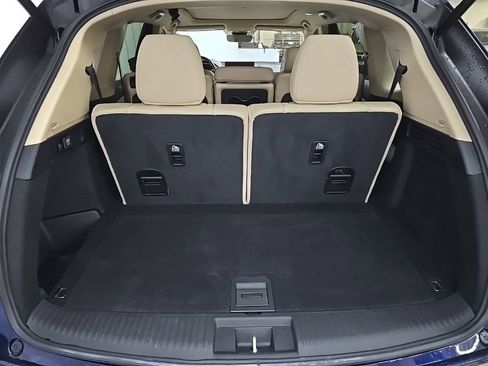 Used 2023 Acura MDX SH-AWD image 11