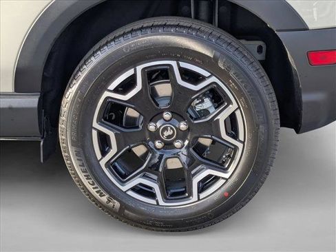 New 2025 Ford Bronco Sport Outer Banks image 10