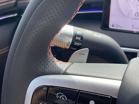 New 2026 Genesis GV70 2.5T Sport Prestige image 9