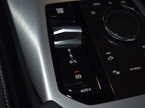 New 2026 BMW X3 xDrive30 w/ Premium Package image 13