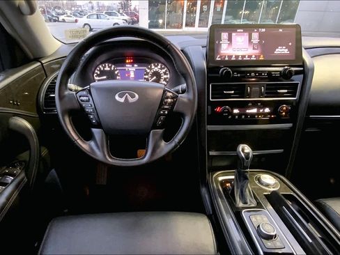 Used 2024 INFINITI QX80 Luxe image 6